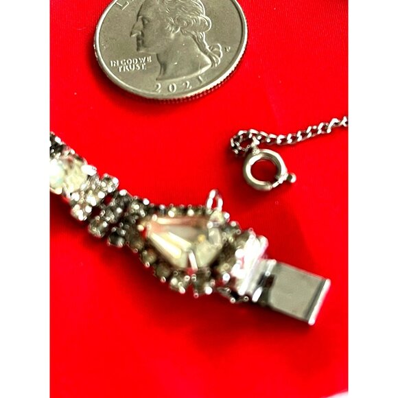 Vintage Kramer Of New York Bracelet Silver Tone Clear Rhinestone Safety Chain 7" - Picture 6 of 11